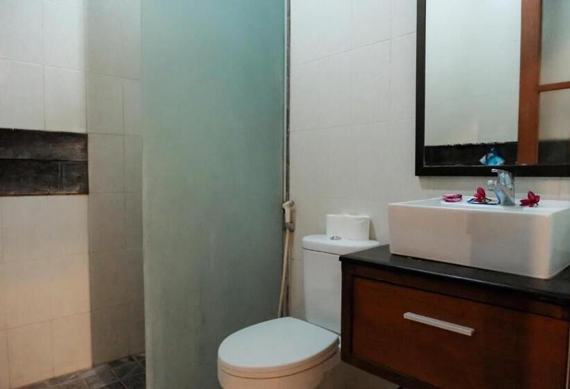 带大床的豪华间, Semarandana Bedrooms And Pool