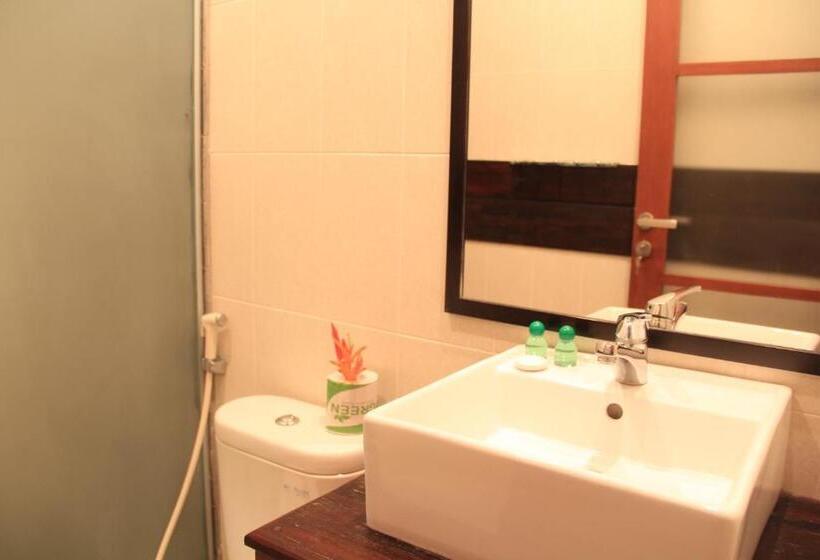 带大床的豪华间, Semarandana Bedrooms And Pool