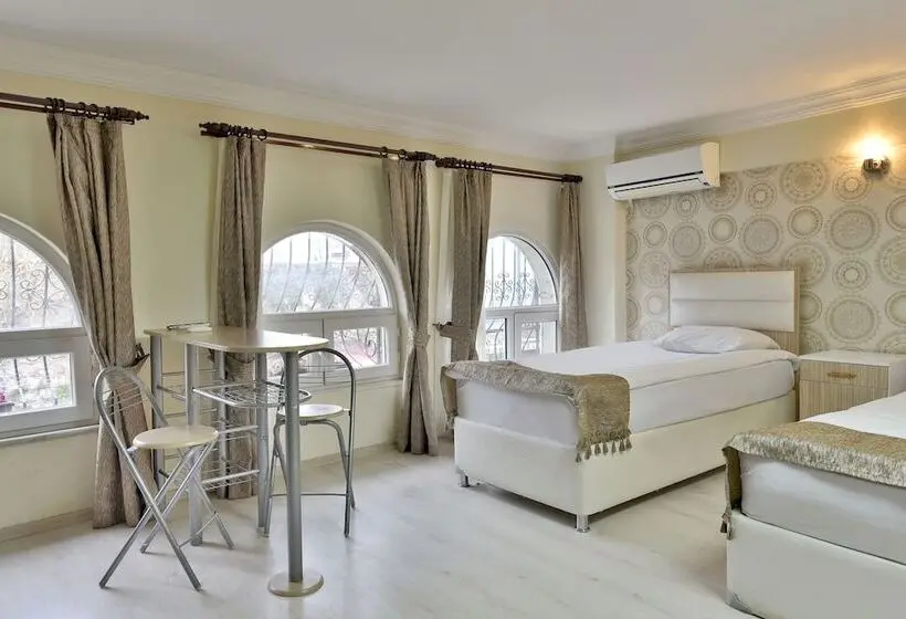 スタンダードトリプルルーム, Oban Suites Istanbul