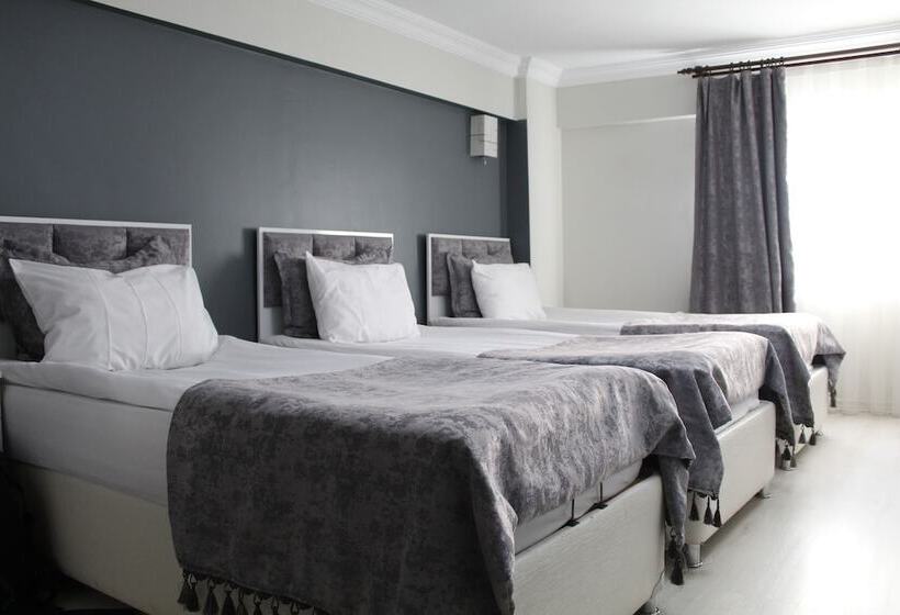 اتاق لوکس با بالکن, Oban Suites Istanbul