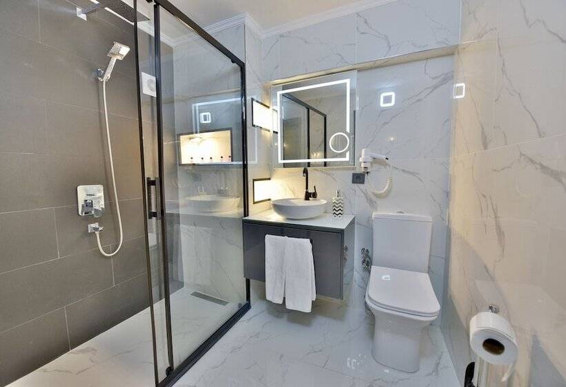 اتاق سه نفره دلوکس با چشمانداز دریا, Oban Suites Istanbul