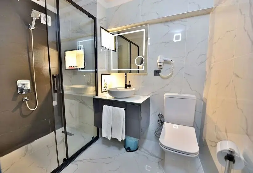 オーシャンビューのデラックストリプルルーム, Oban Suites Istanbul