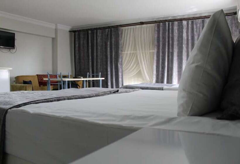 اتاق لوکس با بالکن, Oban Suites Istanbul