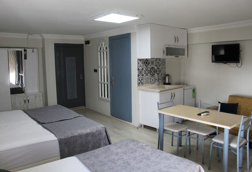 اتاق لوکس با بالکن, Oban Suites Istanbul