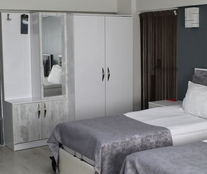 اتاق لوکس با بالکن, Oban Suites Istanbul