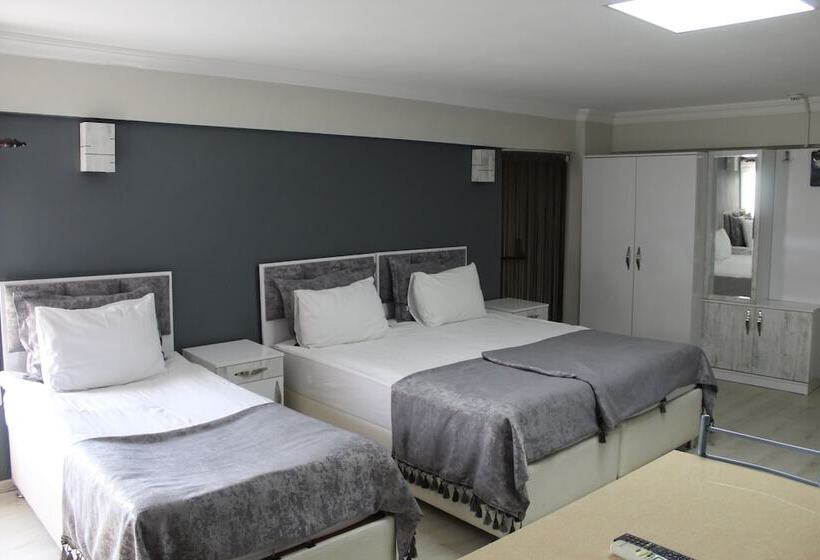 اتاق لوکس با بالکن, Oban Suites Istanbul