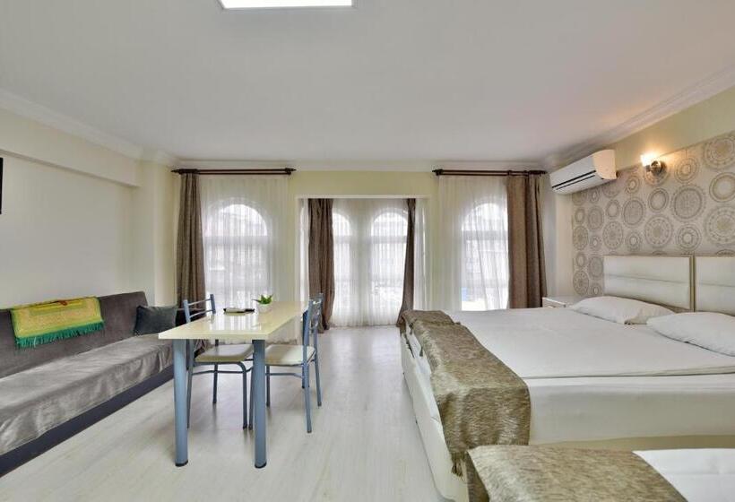 اتاق لوکس با بالکن, Oban Suites Istanbul