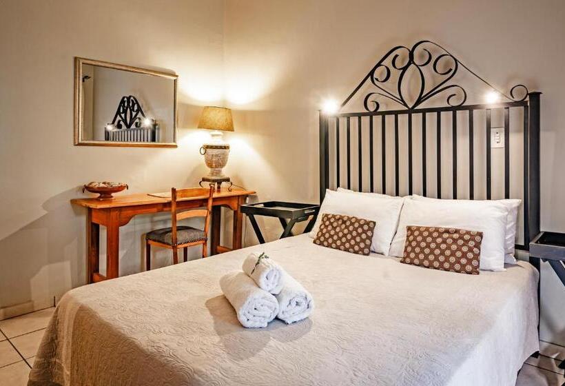 Номер Стандарт Индивидуальный, The Village In Hatfield