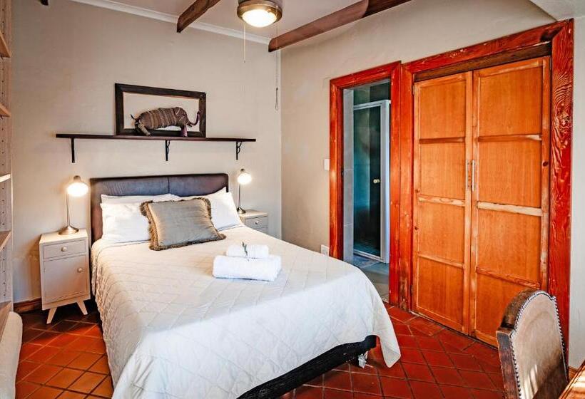 Номер Стандарт Индивидуальный, The Village In Hatfield