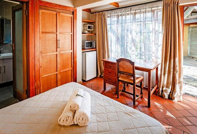 Номер Стандарт Индивидуальный, The Village In Hatfield