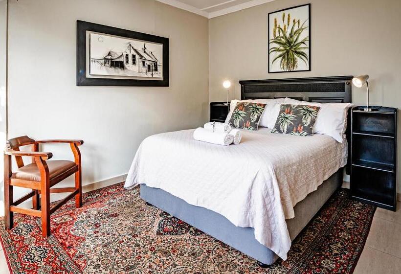 Номер Стандарт Индивидуальный, The Village In Hatfield