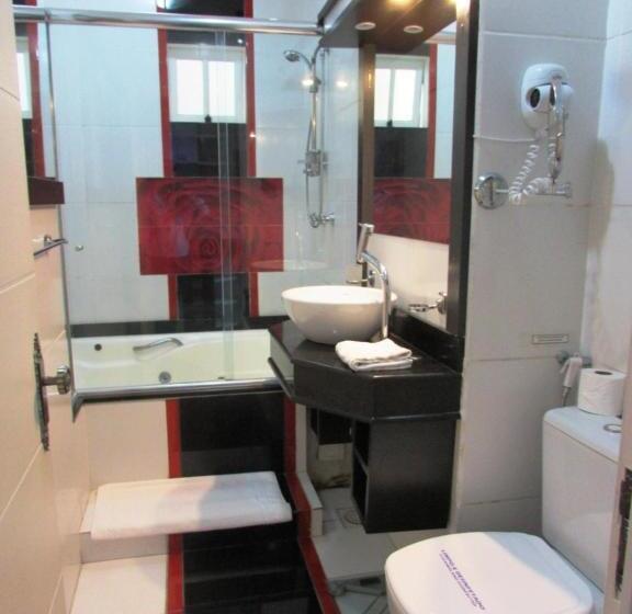 סוויטה עם ג'קוזי, Rede Bonnel 88 Confort