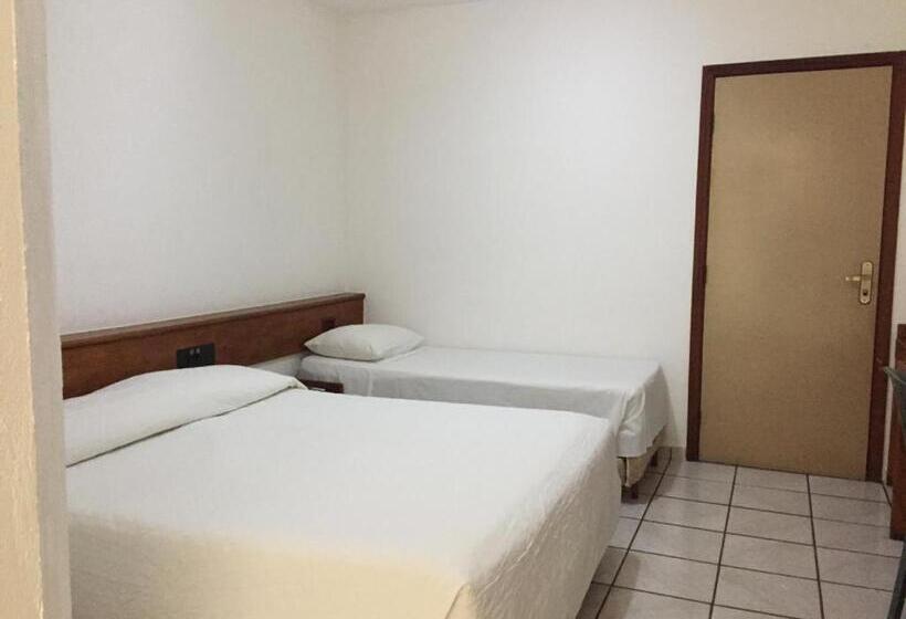 غرفة قياسية, Eden Praia