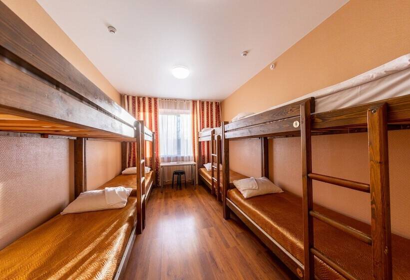 تختخواب در اتاق مشترک, Petrozavodsk Hostel