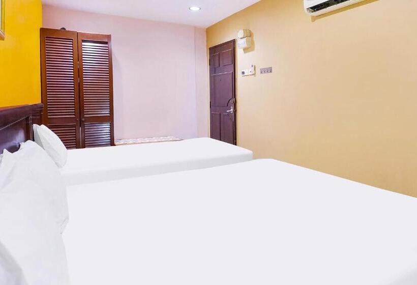 Номер Стандарт Трехместный, New Station Hotel Klang