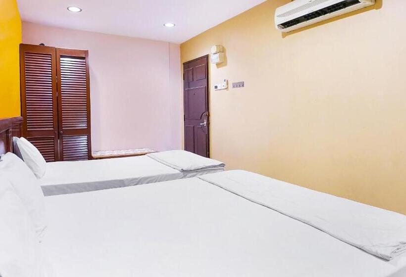 Номер Стандарт Трехместный, New Station Hotel Klang