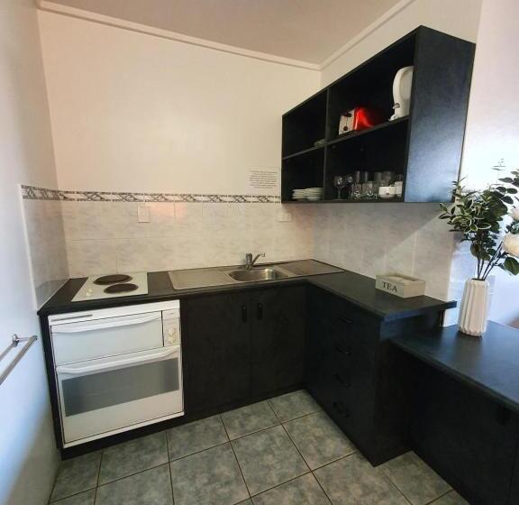 آپارتمان 2 خوابه, Sunseeker Motel