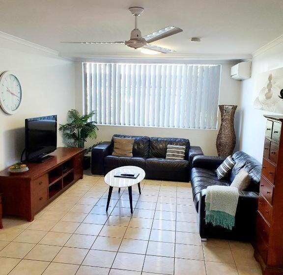 Апартаменты 1 Спальня Нижний Этаж, Sunseeker Motel