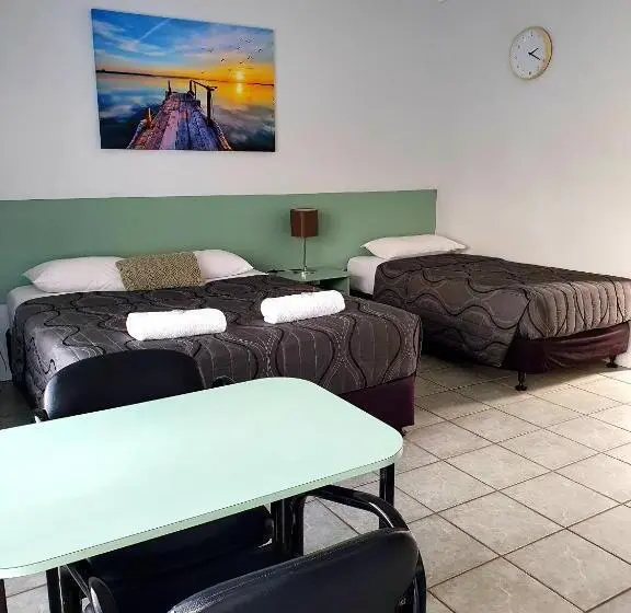 اتاق استاندارد, Sunseeker Motel
