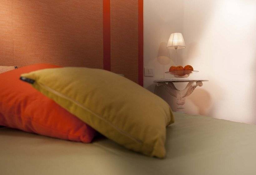 חדר סטנדרט לשלושה, Antico Granaione