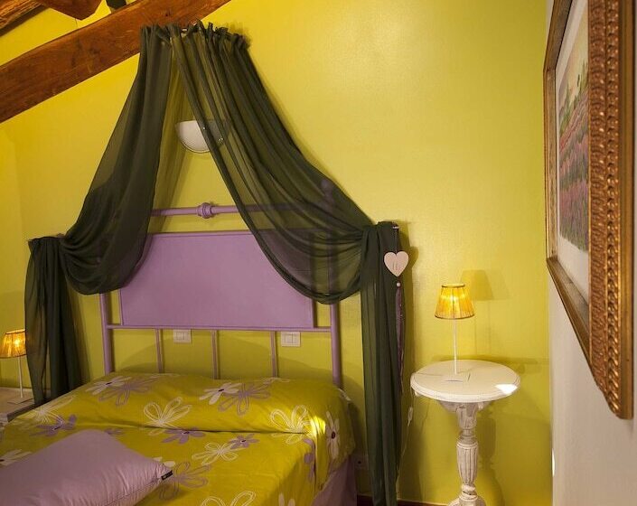 חדר סטנדרט לארבעה, Antico Granaione