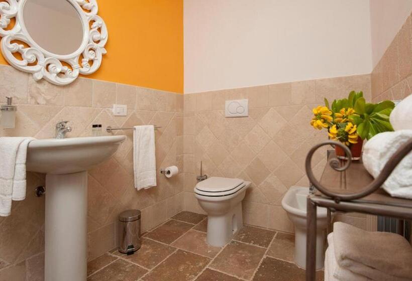 חדר סטנדרט לשלושה, Antico Granaione