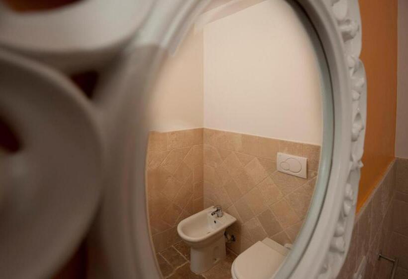 חדר סטנדרט לשלושה, Antico Granaione