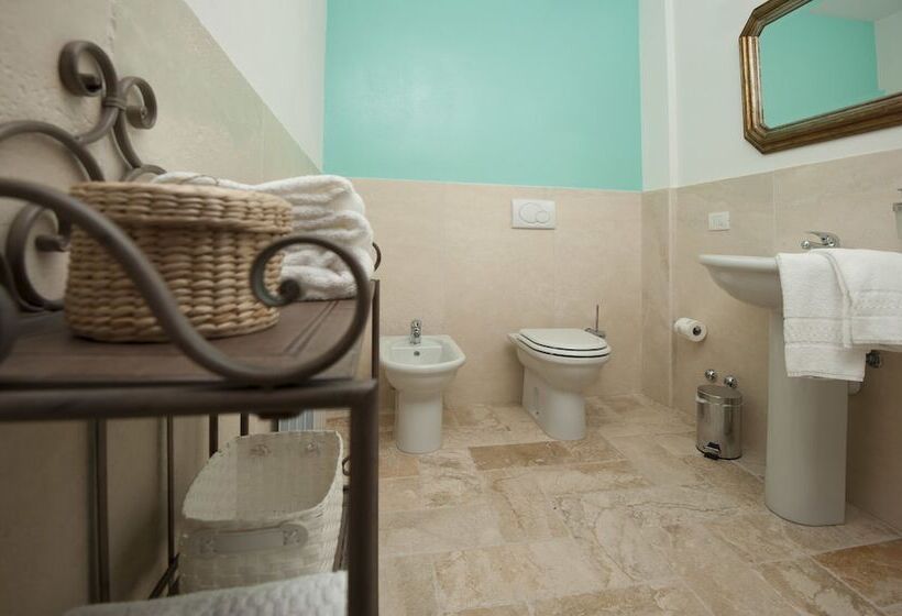 חדר סטנדרט לשלושה, Antico Granaione