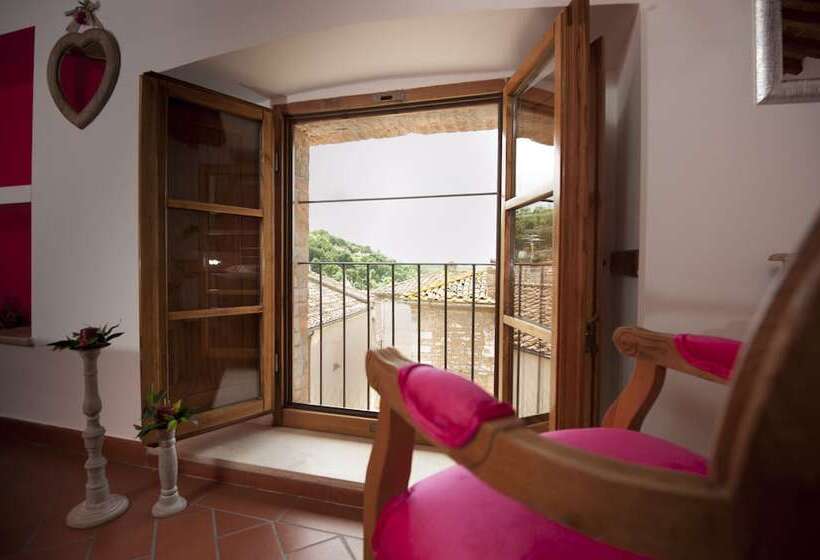 חדר סטנדרט לשלושה, Antico Granaione