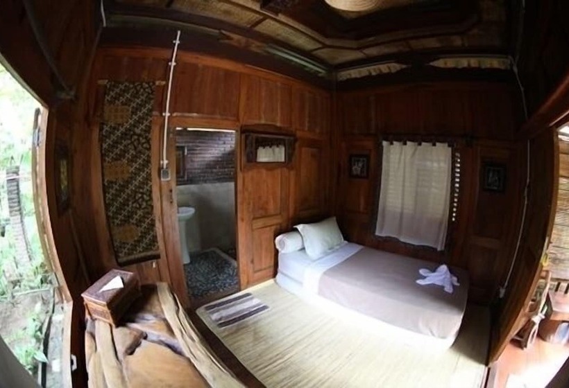 싱글 디럭스 룸, Omah Garengpoeng