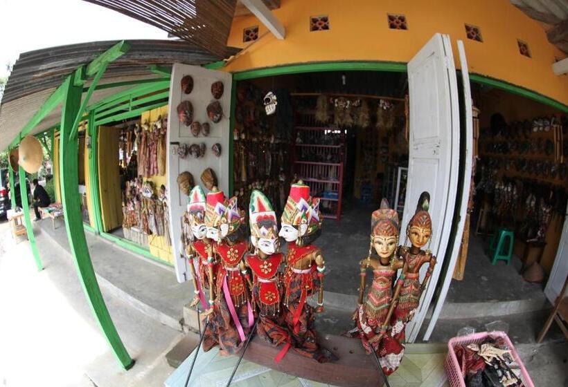 싱글 디럭스 룸, Omah Garengpoeng