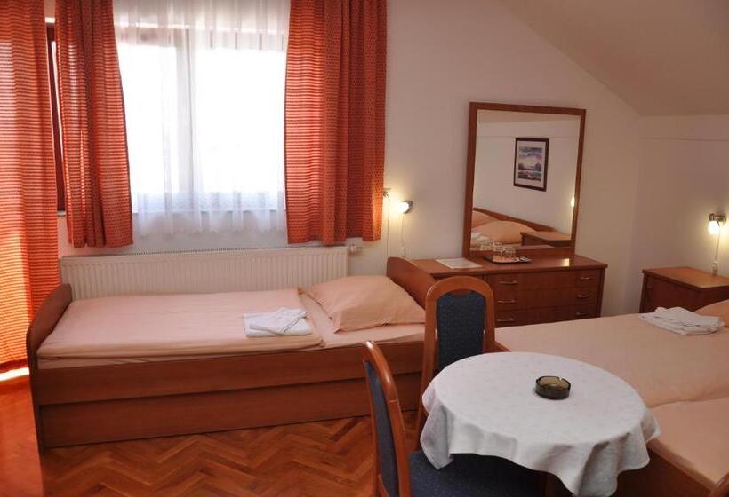 Номер Стандарт Трехместный, Pansion Antonio