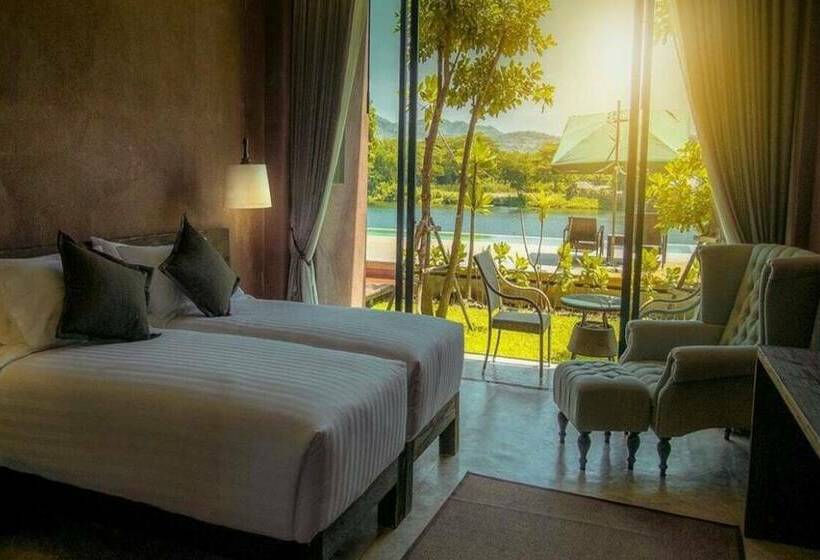 디럭스 룸, The Glory River Kwai