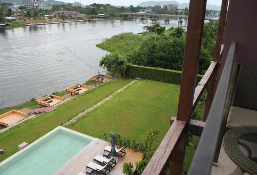 디럭스 룸, The Glory River Kwai