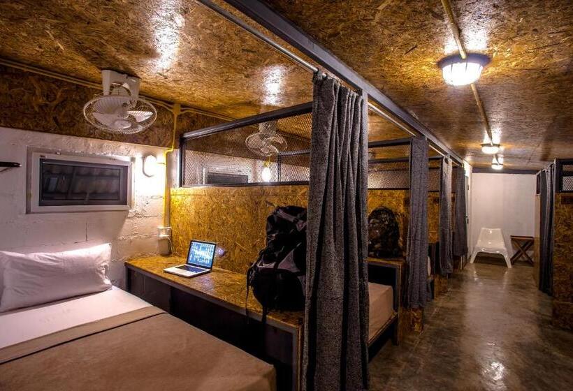 Säng i Delat Rum, Loft Hostel Koh Tao