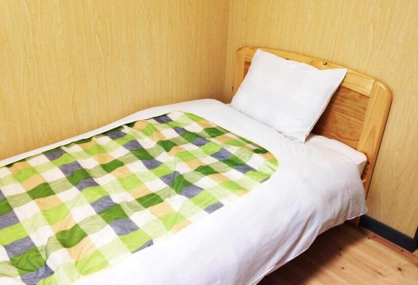 Номер Стандарт с Койками, Minshuku Inn Shirahama Uminoyado