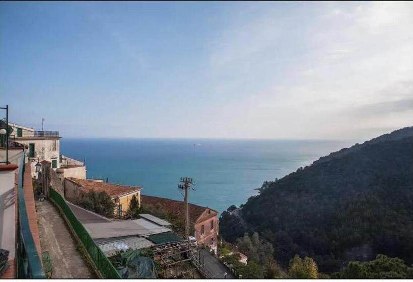 带海景的标准工作室, Villa Verde Sul Mare