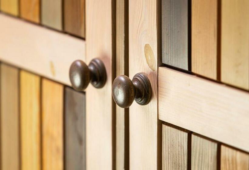 غرفة قياسية, Casa Art