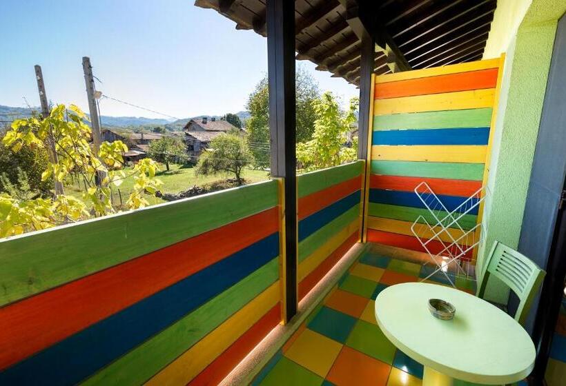 غرفة قياسية, Casa Art