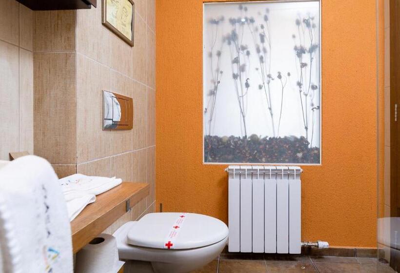 غرفة قياسية, Casa Art