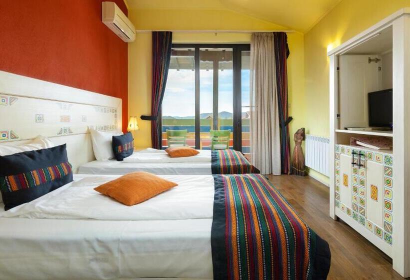 غرفة قياسية, Casa Art