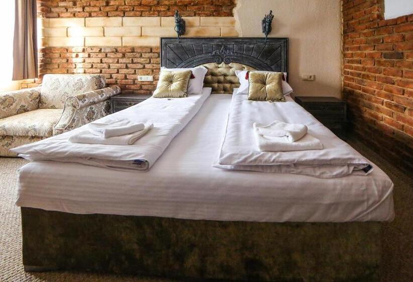 스탠다드 룸 가든 전망, Royal Valentina Castle