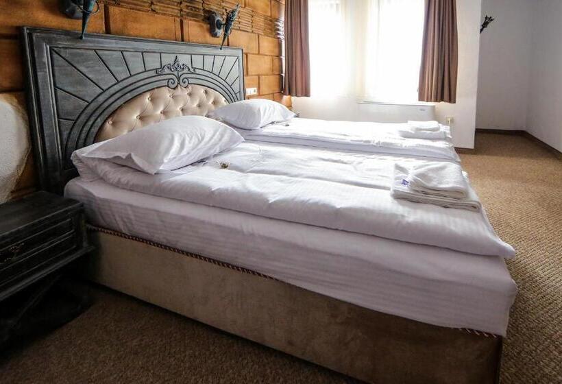 스탠다드 룸 가든 전망, Royal Valentina Castle