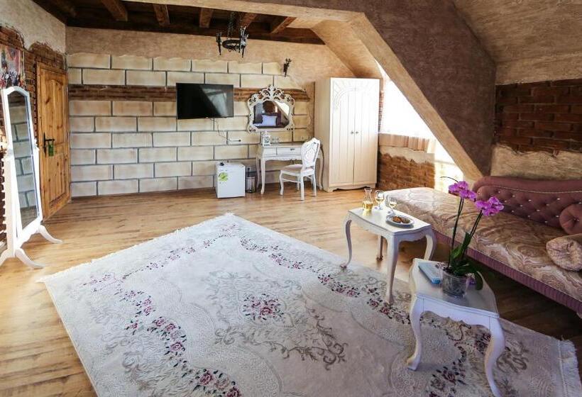 풀장 전망 스위트, Royal Valentina Castle