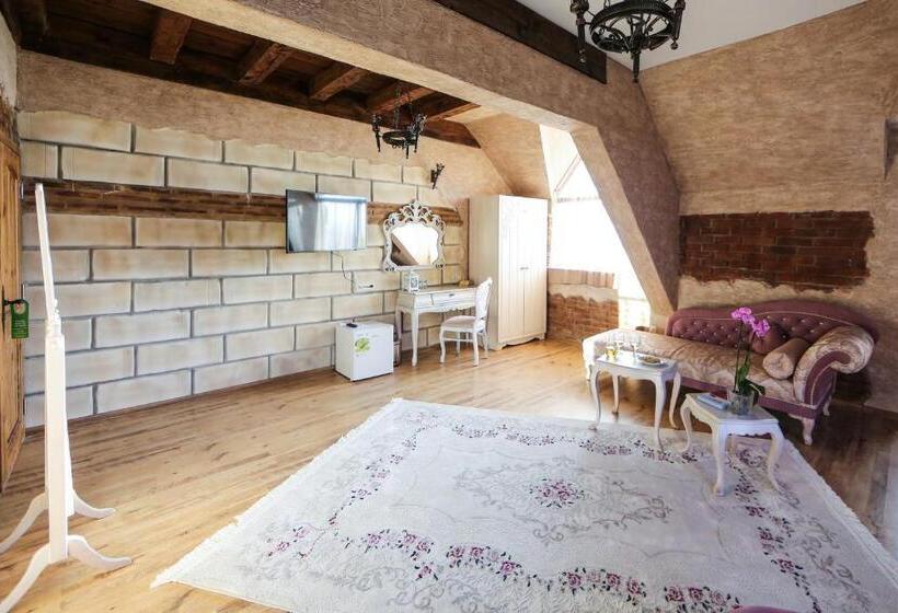 풀장 전망 스위트, Royal Valentina Castle