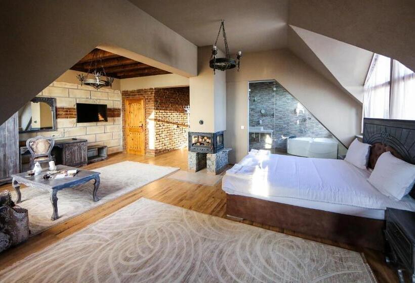 프레지덴셜 스위트, Royal Valentina Castle