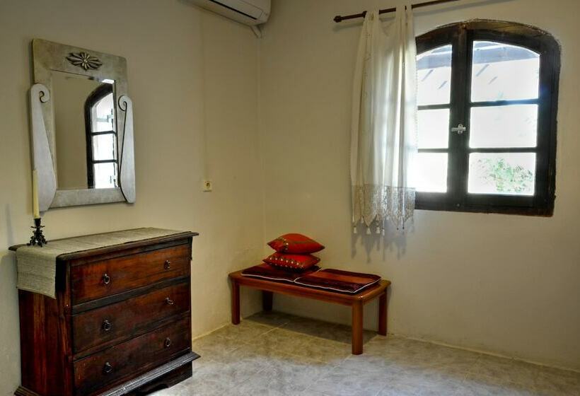 Дом 2 Спальни, Anna Malai Traditional Cretan Villa