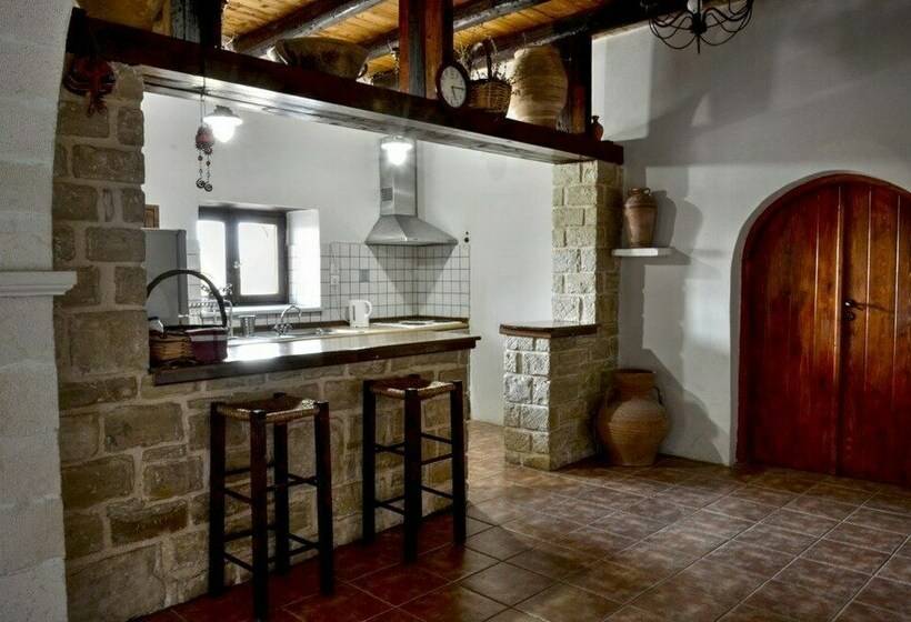 Дом 2 Спальни, Anna Malai Traditional Cretan Villa