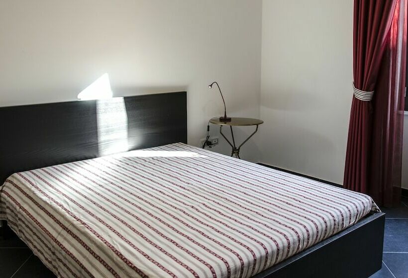 آپارتمان اجرایی 1 خوابه, Maria Vittoria Charming Rooms And Apartments