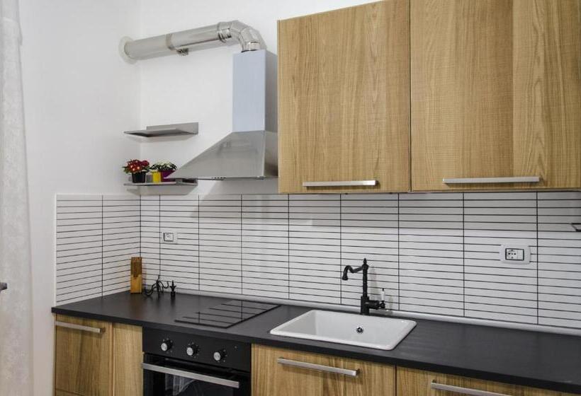 آپارتمان اجرایی 1 خوابه, Maria Vittoria Charming Rooms And Apartments